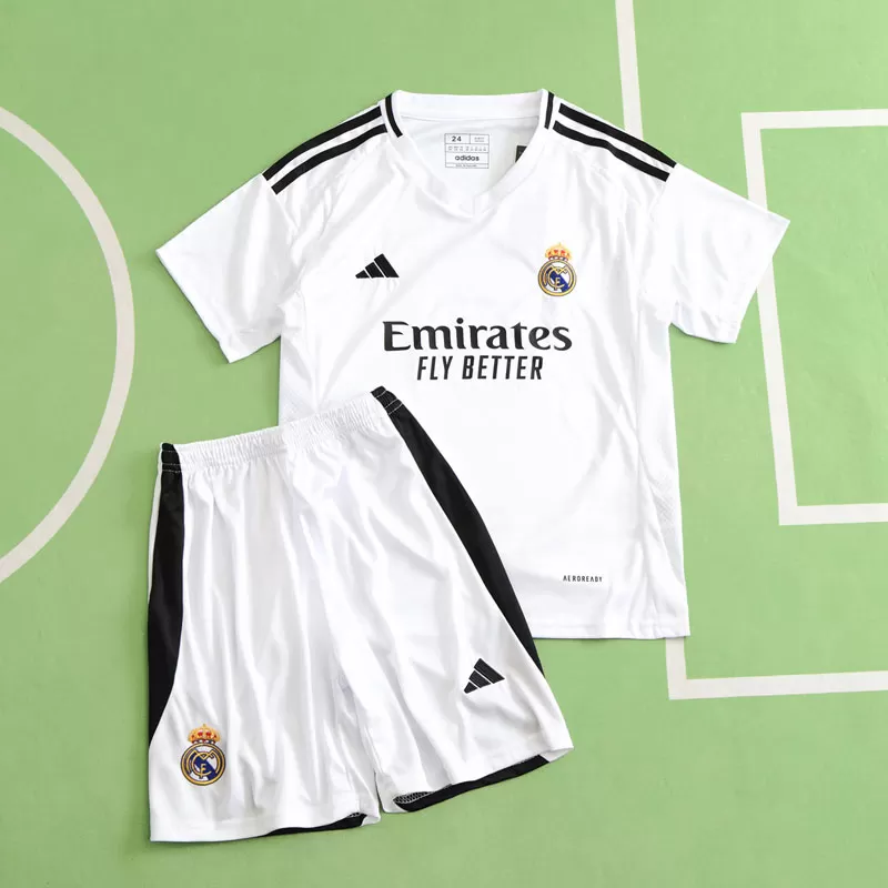 Domači beli otroški nogometni komplet Real Madrid 2024/25