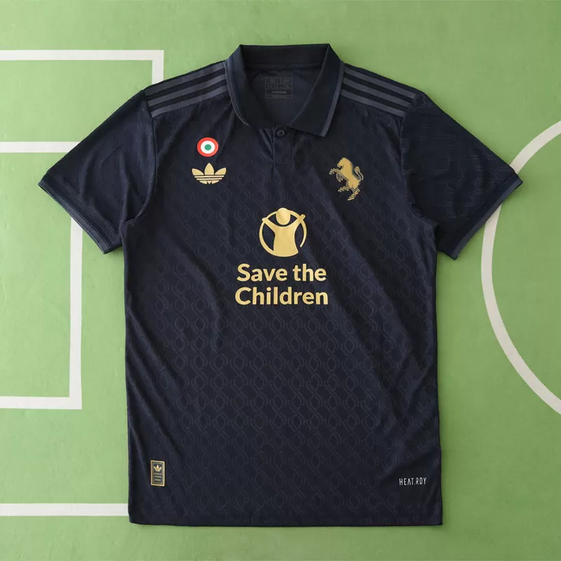 Juventus 2024/25 tretji nogometni dres za moške