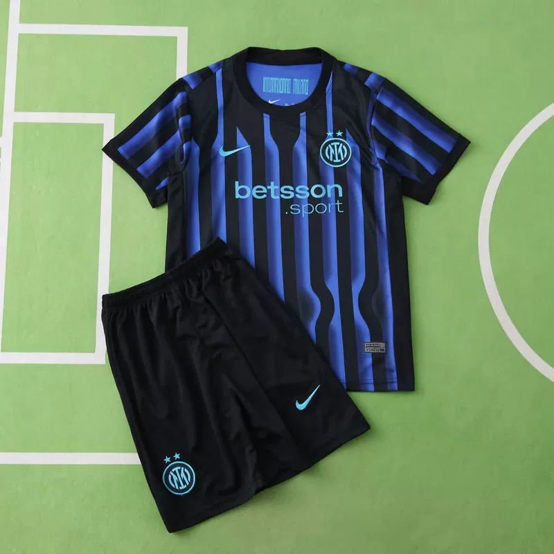Otroški Inter Milan domači nogometni dresi za sezono 2025/26