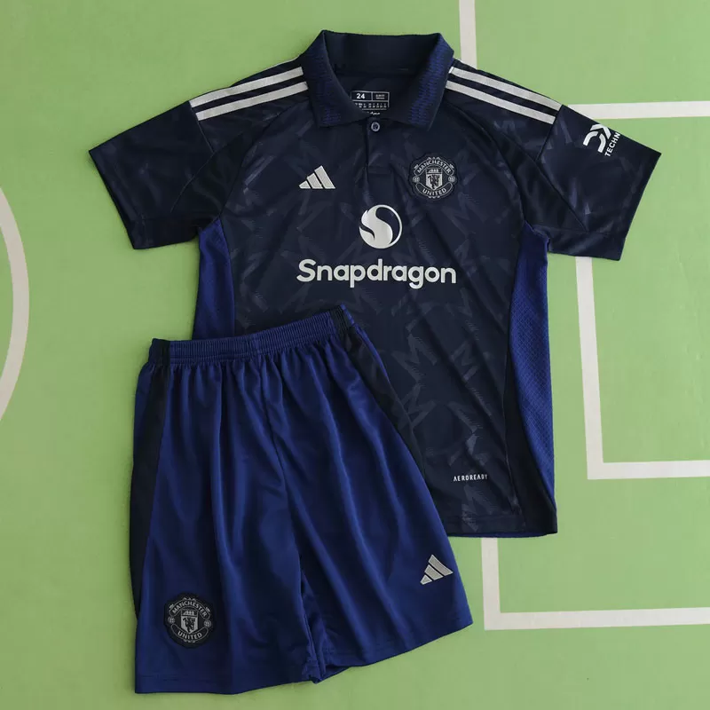 Otroški gostujoči nogometni dresi Manchester United 2024/25 - majica + kratke hlače