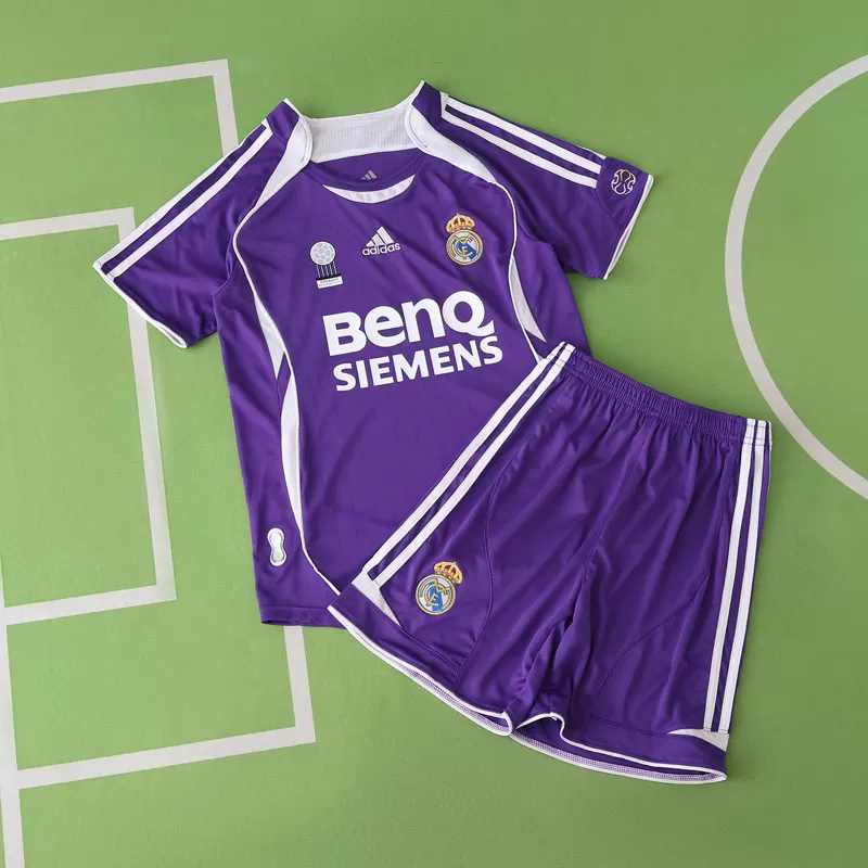 Real Madrid retro tretji nogometni dresi 2006-07 za otroke