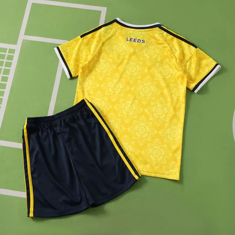 Leeds United Otroški Gostujoči Nogometni Dres 2026/27 Rumeni – Komplet s Kratkimi Hlačami
